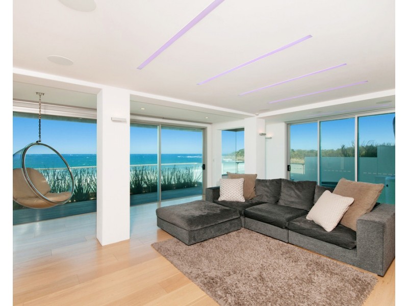 2/6 Ocean Street, Yamba NSW 2464