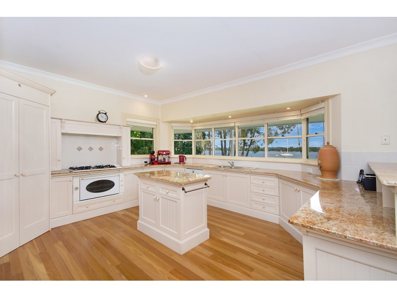 253 School Road, Palmers Island NSW 2463