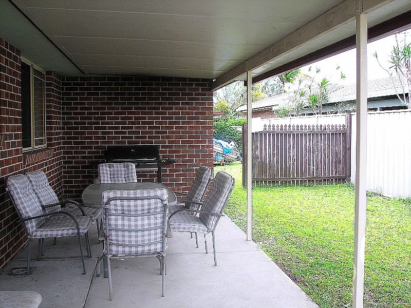 8b Parkview Crescent, Yamba NSW 2464