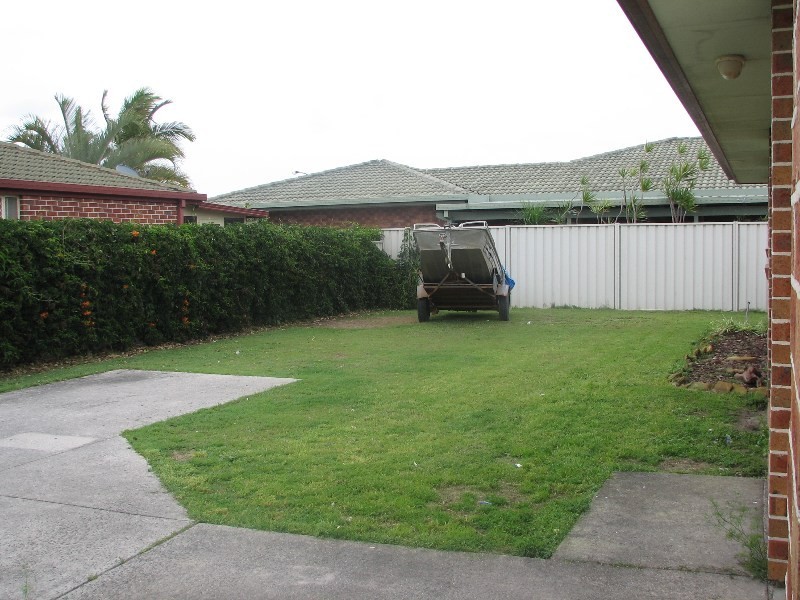 8b Parkview Crescent, Yamba NSW 2464