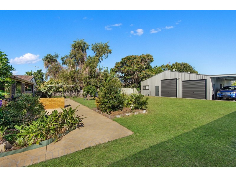 2 Roseland Avenue, Yamba NSW 2464