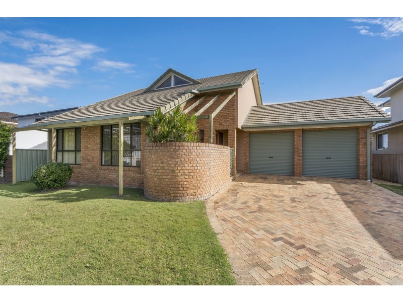 29 Melaleuca Drive, Yamba NSW 2464