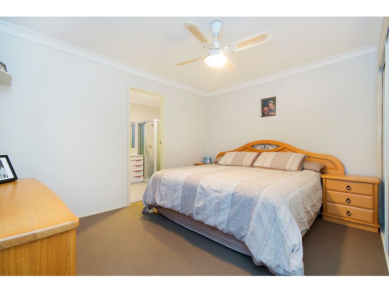2/25 Casuarina Close, Yamba NSW 2464