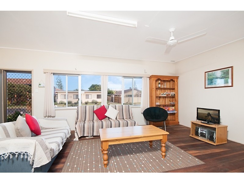 12 Harwood Street, Yamba NSW 2464