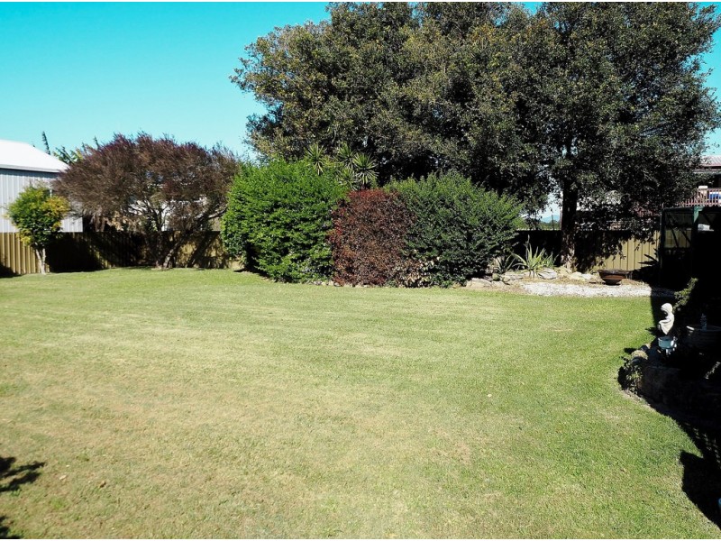 2a Dalley Street, Palmers Island NSW 2463