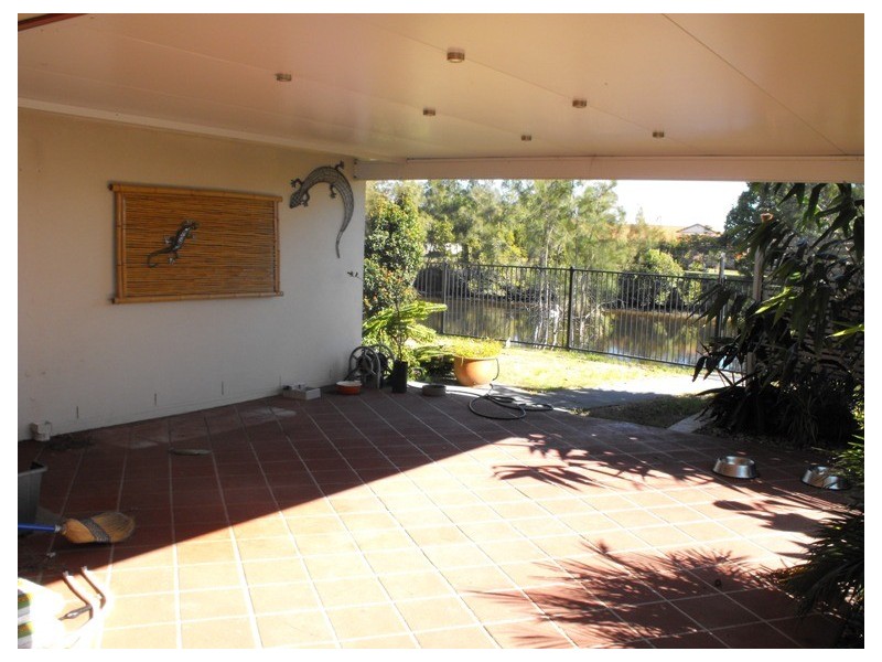 4 Newport Island Circuit, Yamba NSW 2464