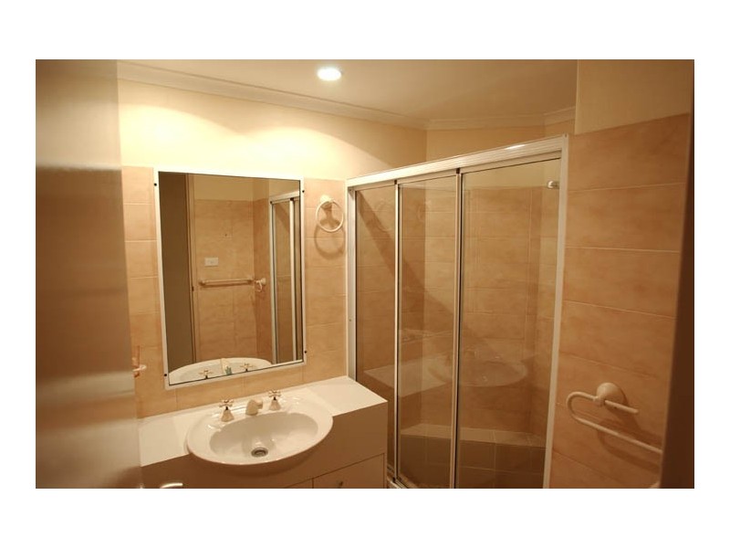 4/16 Pacific Parade, Yamba NSW 2464