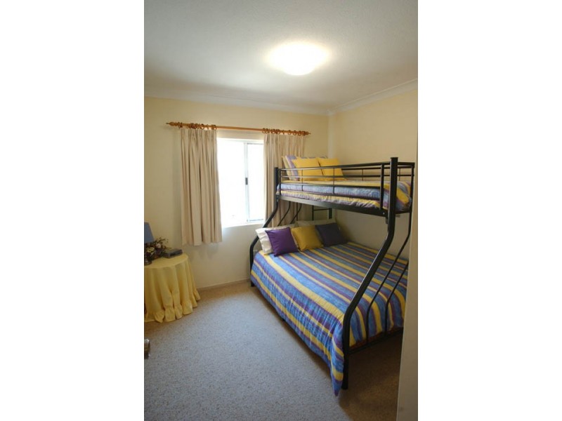 4/16 Pacific Parade, Yamba NSW 2464
