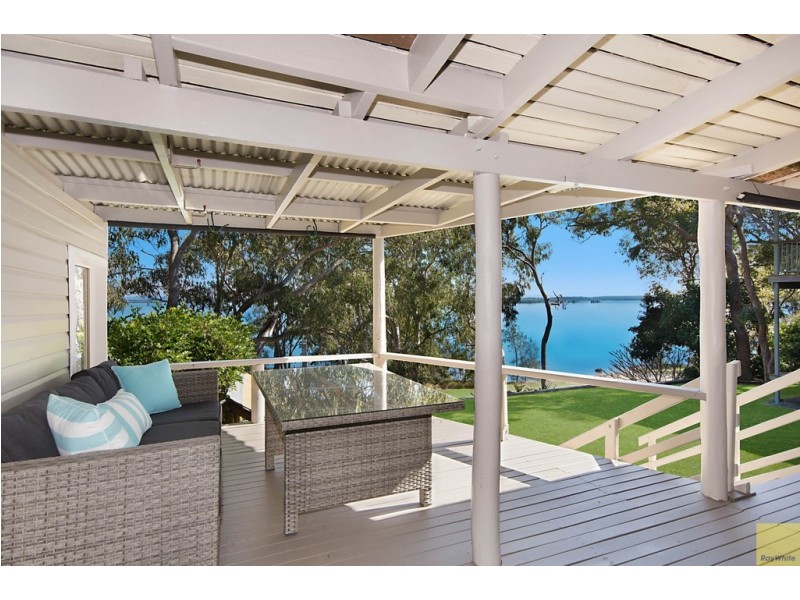 131 Lakes Boulevard, Wooloweyah NSW 2464