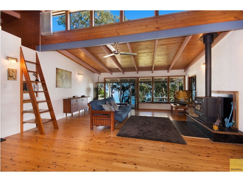 131 Lakes Boulevard, Wooloweyah NSW 2464