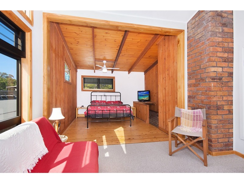 131 Lakes Boulevard, Wooloweyah NSW 2464