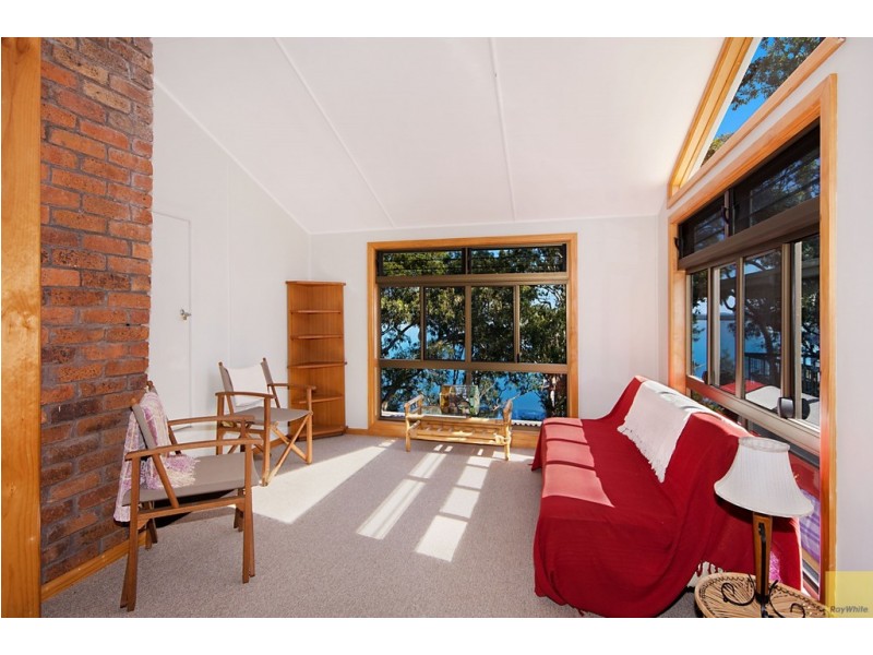 131 Lakes Boulevard, Wooloweyah NSW 2464