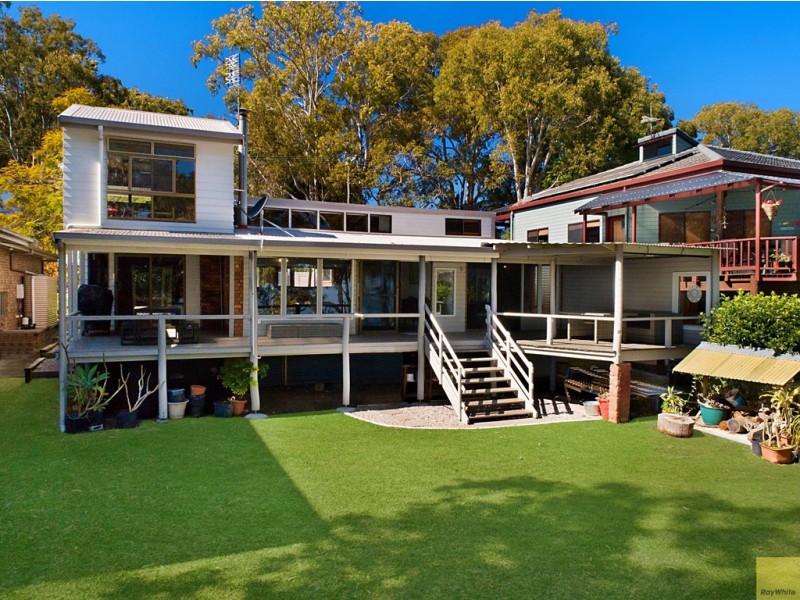 131 Lakes Boulevard, Wooloweyah NSW 2464