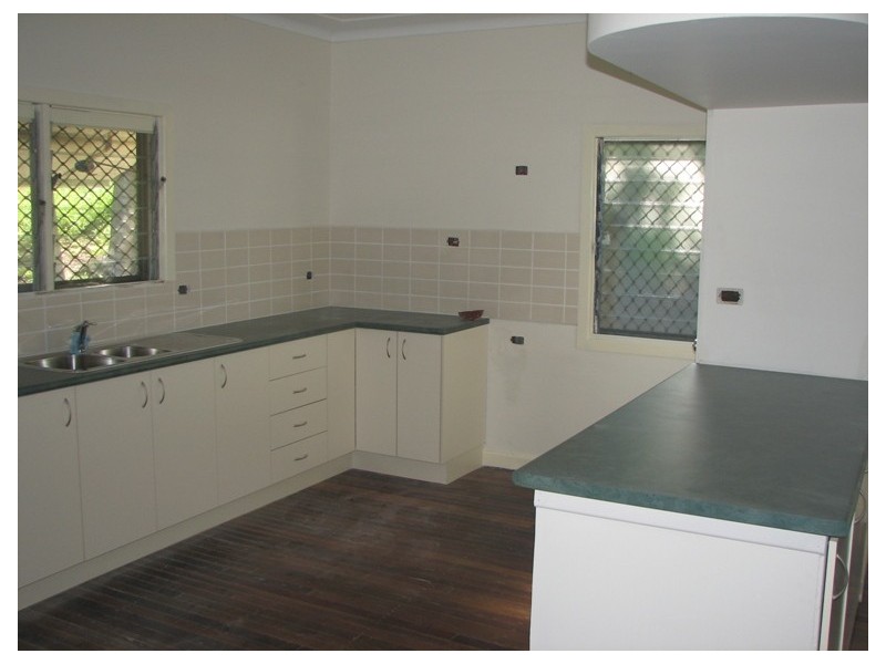 1 / 2 Harwood St, Yamba NSW 2464