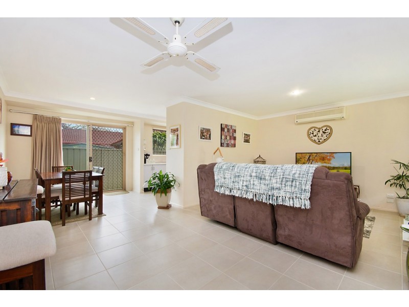 1/4 Toona Place, Yamba NSW 2464