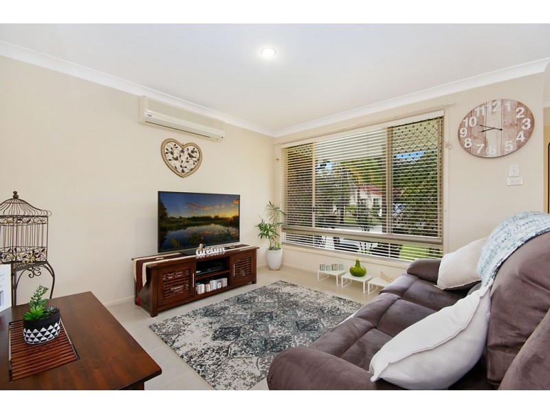 1/4 Toona Place, Yamba NSW 2464