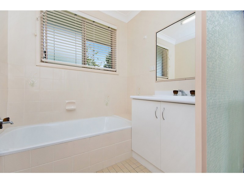 1/4 Toona Place, Yamba NSW 2464