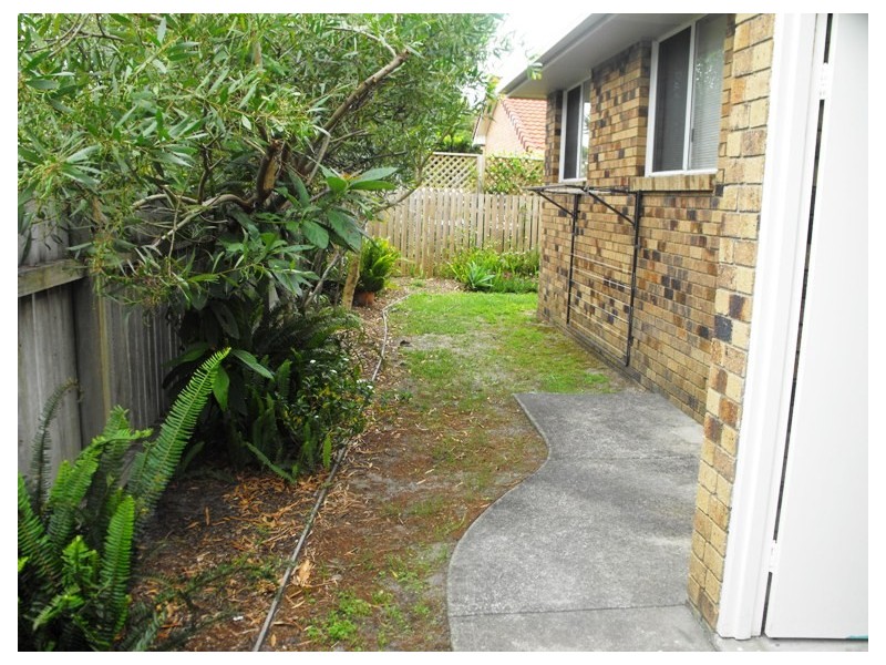 1/22 Waratah Ave, Yamba NSW 2464