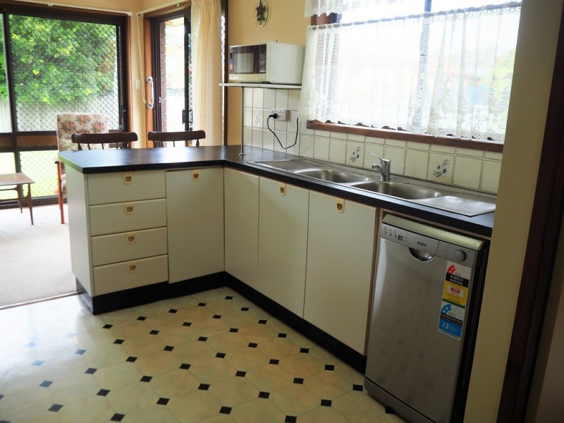 16 Cook Street, Yamba NSW 2464