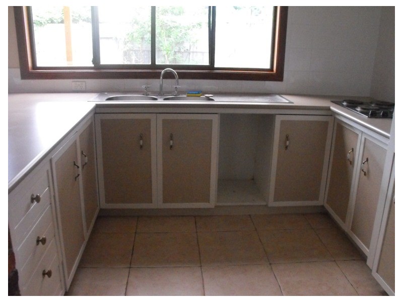 128 Lakes Blvd, Wooloweyah NSW 2464