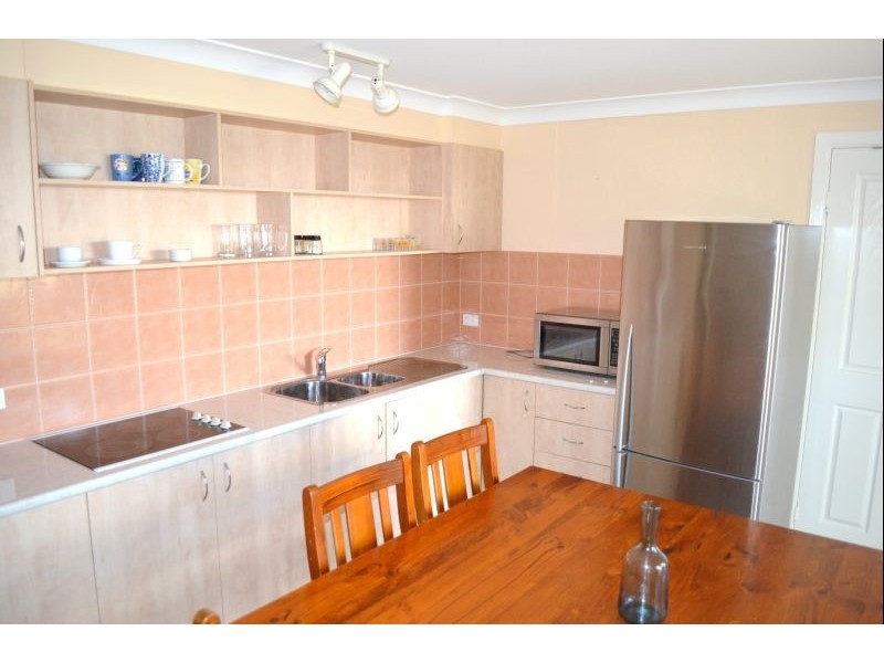 24 Young St, Wooloweyah NSW 2464
