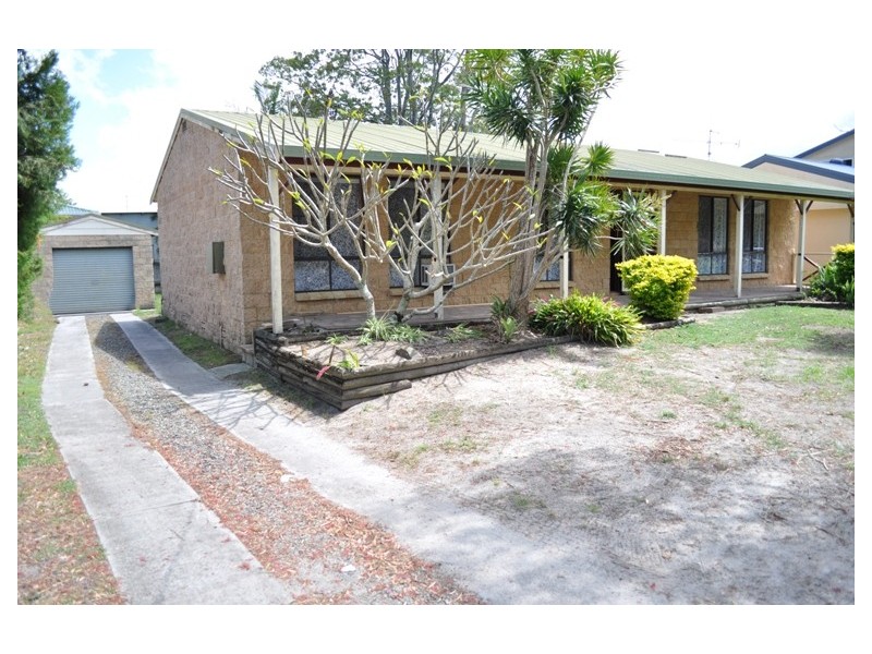 25 Shores Dr, Yamba NSW 2464