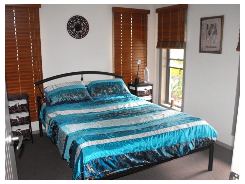 8 Buccaneers Ct, Yamba NSW 2464