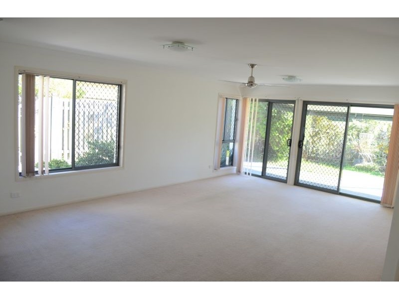 1/ 42 Beachside way, Yamba NSW 2464