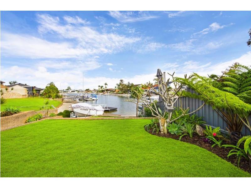 1 Westringia Place, Yamba NSW 2464