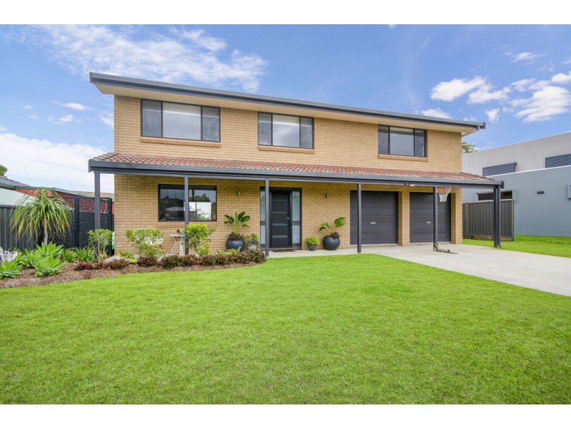 1 Westringia Place, Yamba NSW 2464
