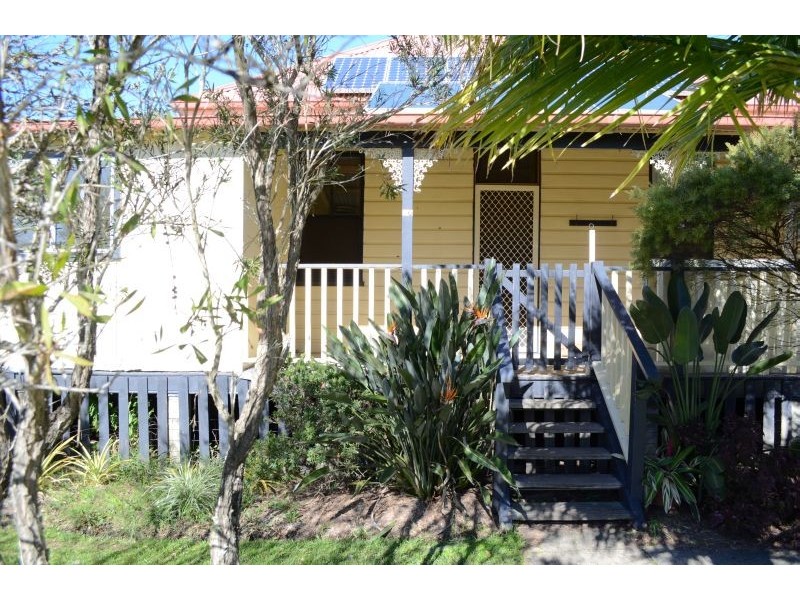 10 Gordon Street, Palmers Island NSW 2463