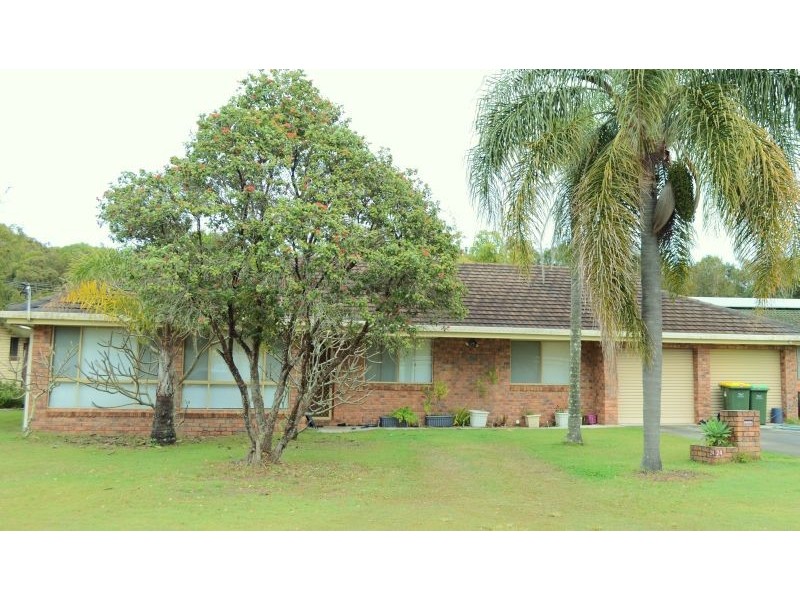24 Coonawarra Court, Yamba NSW 2464