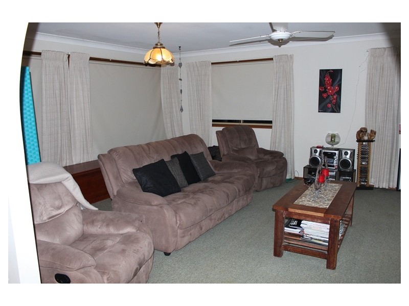 24 Coonawarra Court, Yamba NSW 2464