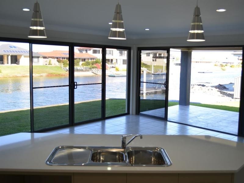 5 Barellan Avenue, Yamba NSW 2464