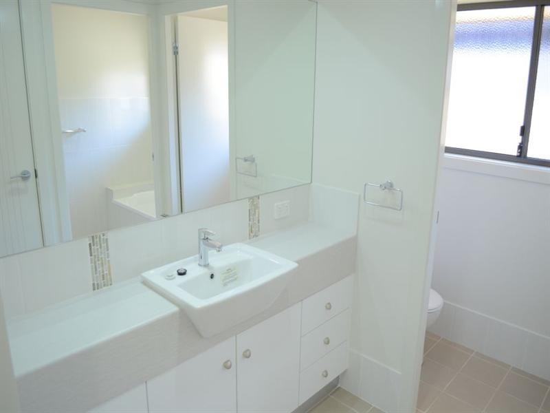 5 Barellan Avenue, Yamba NSW 2464