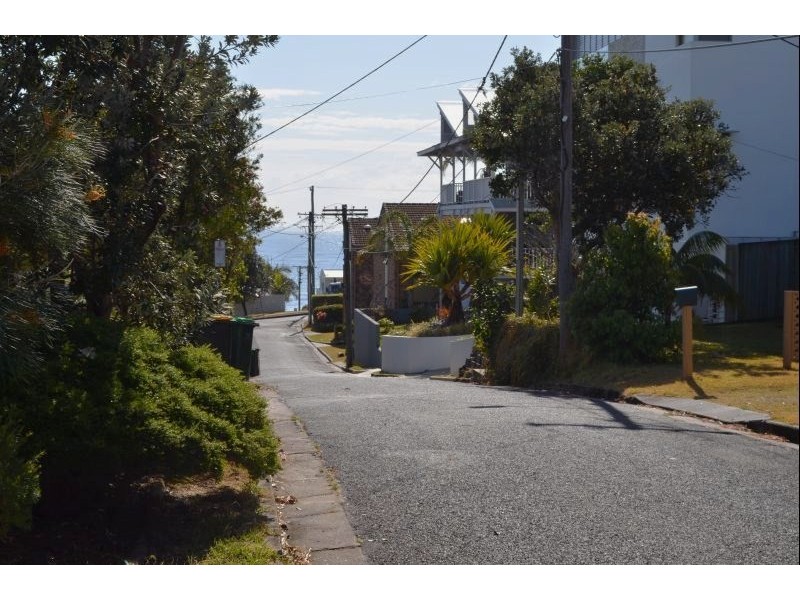 Unit1, 9 Henson Lane, Yamba NSW 2464