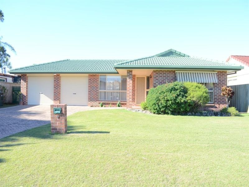 17 Admiralty Court, Yamba NSW 2464