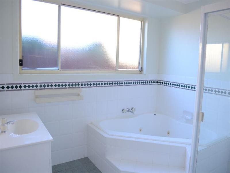 17 Admiralty Court, Yamba NSW 2464