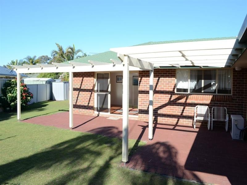 17 Admiralty Court, Yamba NSW 2464
