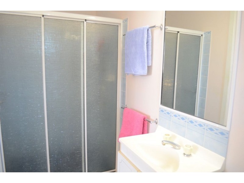 2 Palm Terrace, Yamba NSW 2464