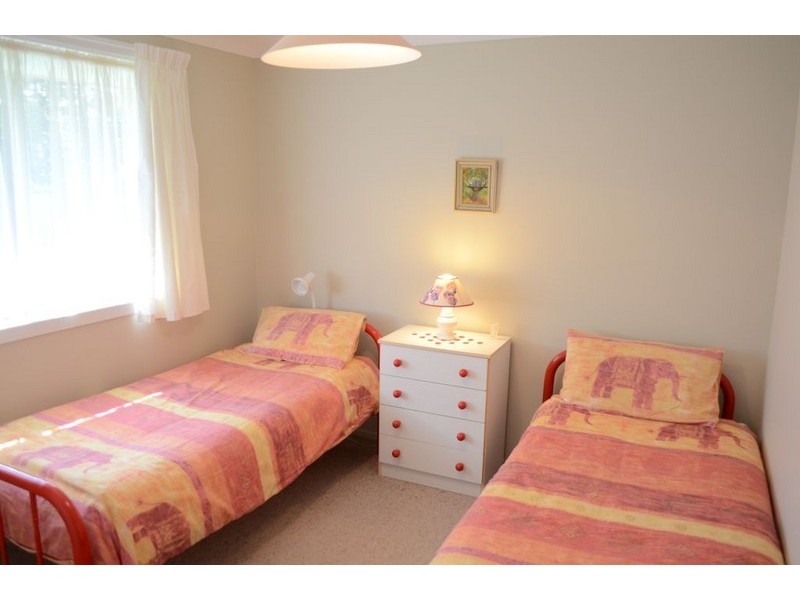2 Palm Terrace, Yamba NSW 2464