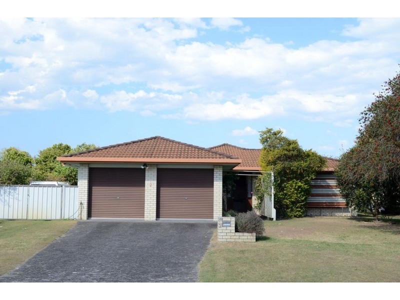 2 Palm Terrace, Yamba NSW 2464