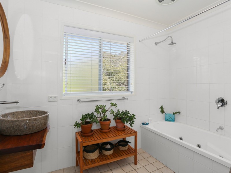 4 Shelley Street, Angourie NSW 2464