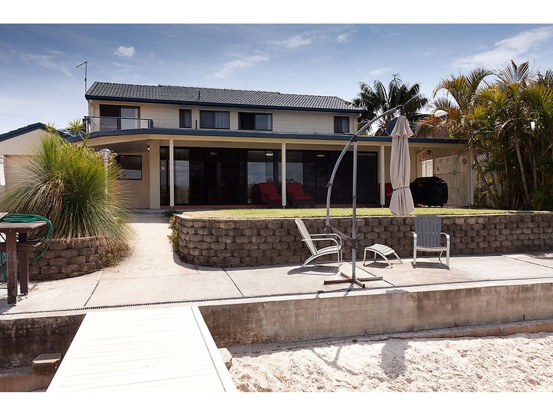 19 Binnacle Court, Yamba NSW 2464