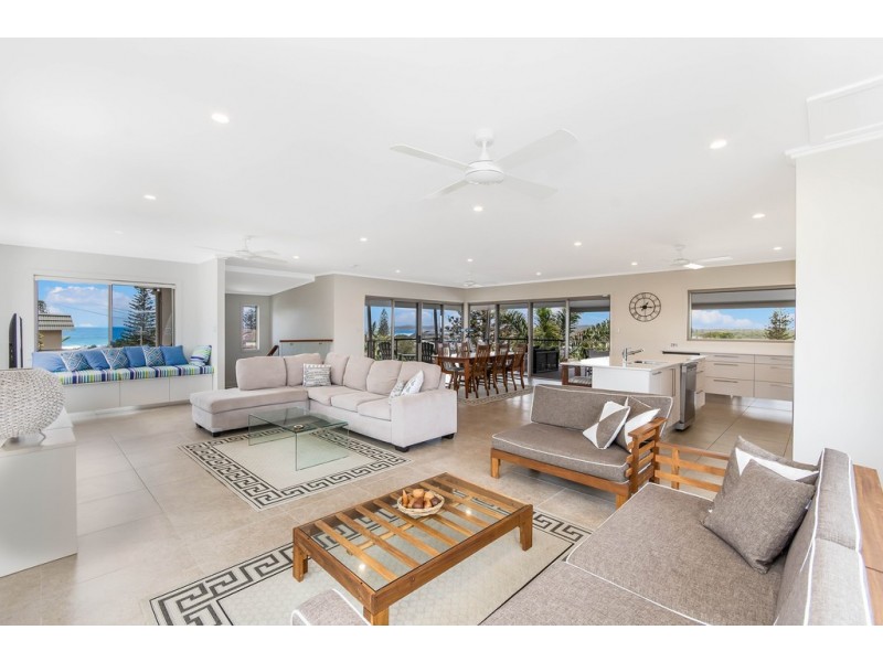 15 Link Street, Yamba NSW 2464