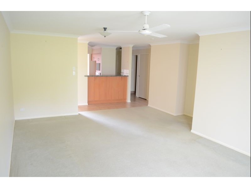2/42 Beachside Way, Yamba NSW 2464