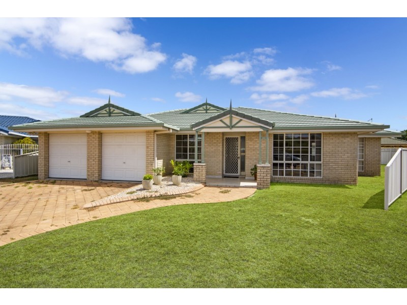 5 Finch Court, Yamba NSW 2464