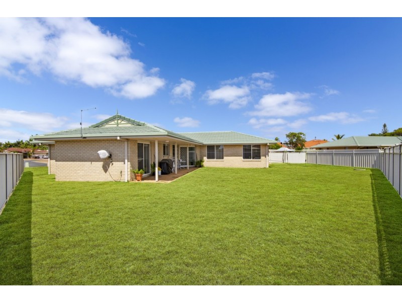 5 Finch Court, Yamba NSW 2464