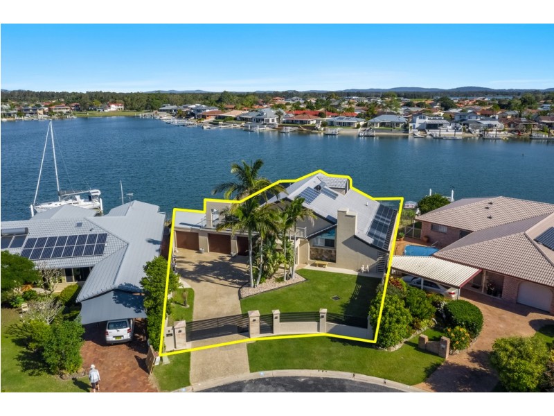 3 Tecoma Place, Yamba NSW 2464