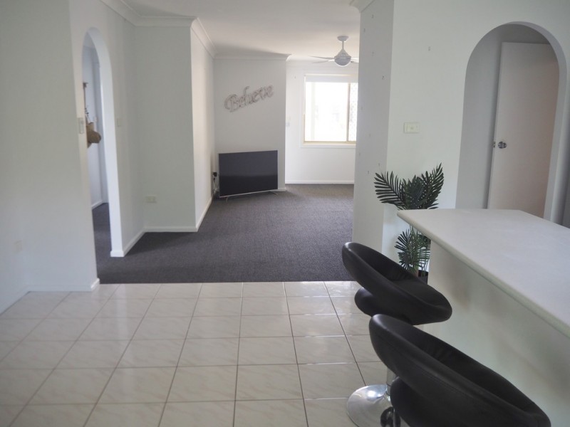 2/6 Park Avenue, Yamba NSW 2464